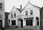 De winkel van Jan van der Horst aan de Noord-Koninginnewal in Helmond in 1963. Foto-atelier Prinses.
