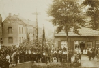 De hoek van de Zuid Koninginnewal met de Molenstraat anno 1901.