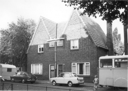 De twee huizen van WBV de Hoop in de Beelsstraat.